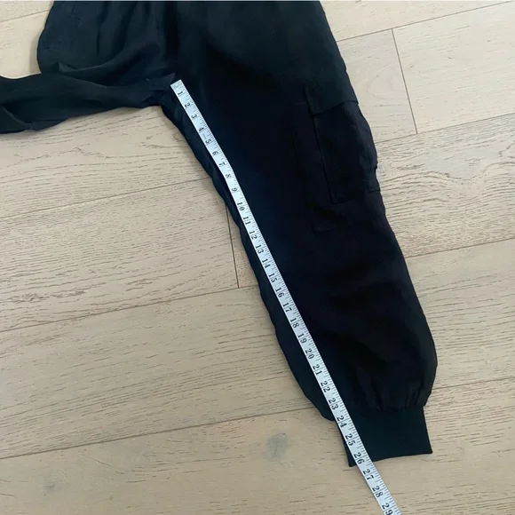 CINQ A SEPT Giles Cargo Pants Medium Black Cupro Elasticized Waist EUC - Picture 9 of 10